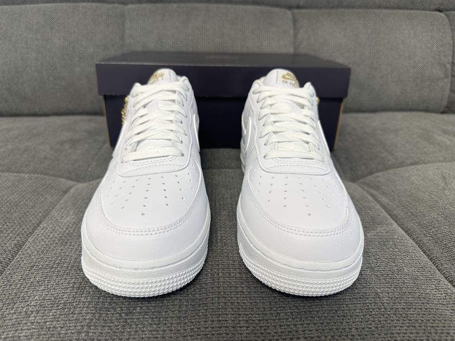 Nike Air Force 1 white charms 43