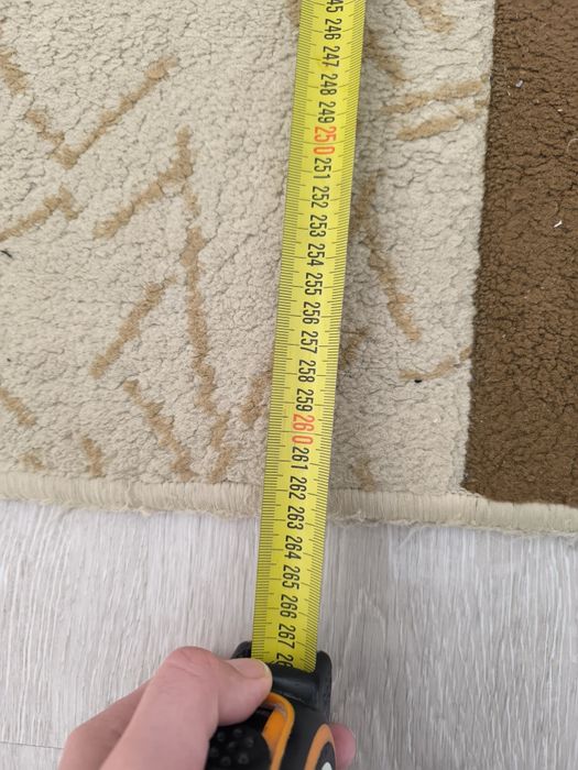 Vând covor  hol  nuanțe  de bej și maro