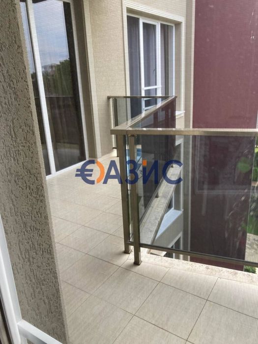 Продава се Двустаен апартамент в к.к. Слънчев бряг - 72 кв.м за 1400 €/кв.м - Снимка #2