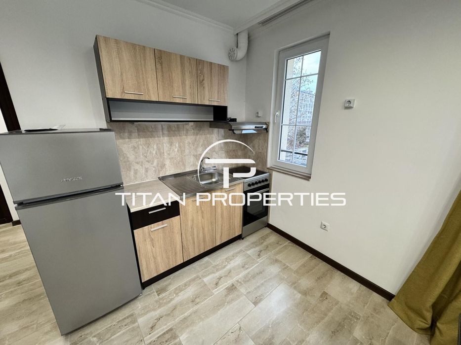 Дава се под наем Тристаен апартамент в Бургас, Меден рудник - зона В - 85 кв.м за 484.5 € - Снимка #1