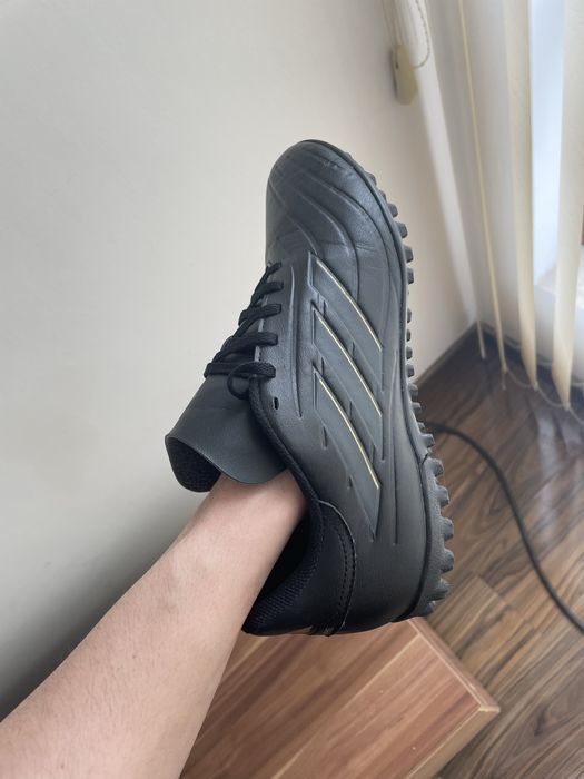 Футболни обувки / стоножки