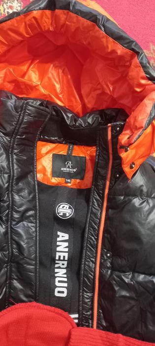 Классный тёплый пуховик