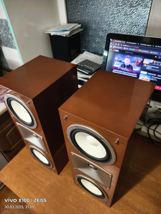 Акустика Yamaha NS 4 HX