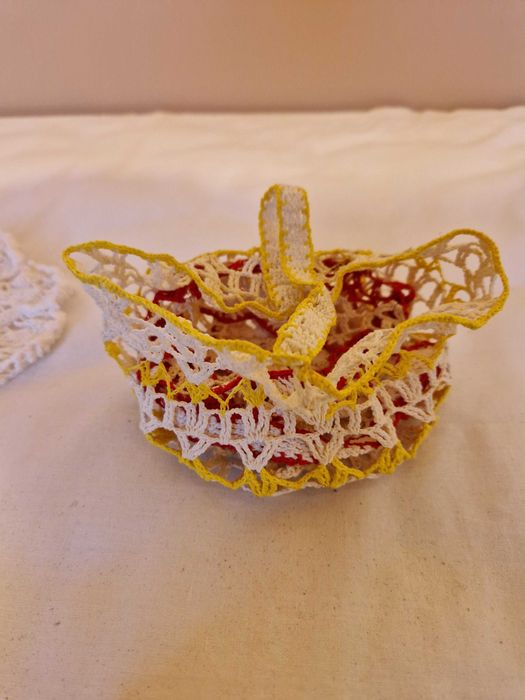 Подарявам плетени карета