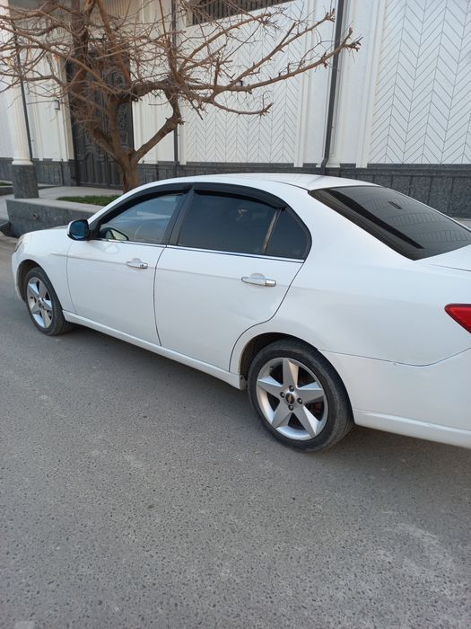 Срочно продаётся Эпика в отличном состоянии 2008года выпуска