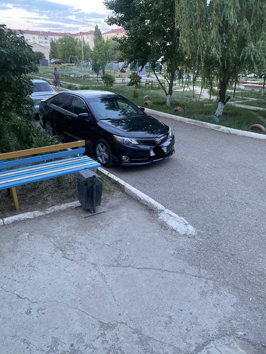 Toyota camry 2012.