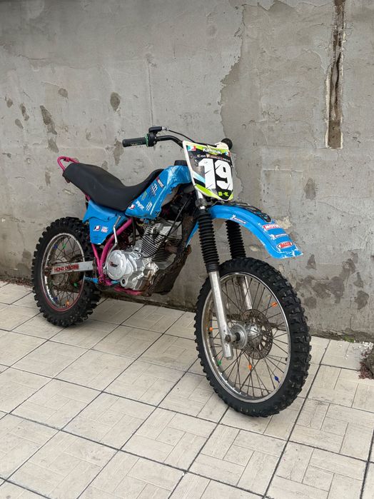 Vand motocross 250cc 4t 3500 Ron negociabil