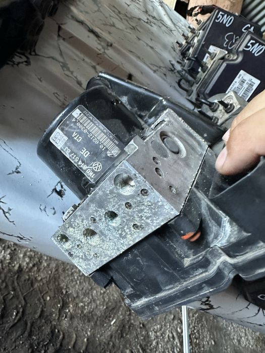 ABS модул Абс помпа за Ауди Audi A3 Skoda Vw 1K0614517An 1k0907379bj