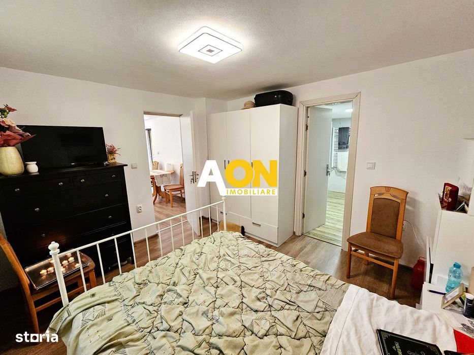Casa renovata, 2 corpuri de cladire + anexe, 1331 mp teren, Paclisa