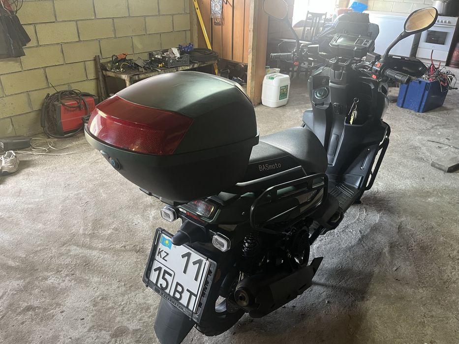Продам скутер танк 150