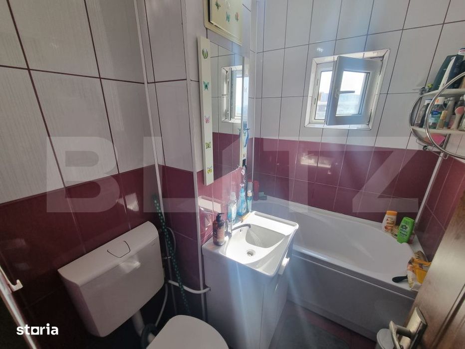 Apartament 3 camere, Craiovita Noua zona Niela