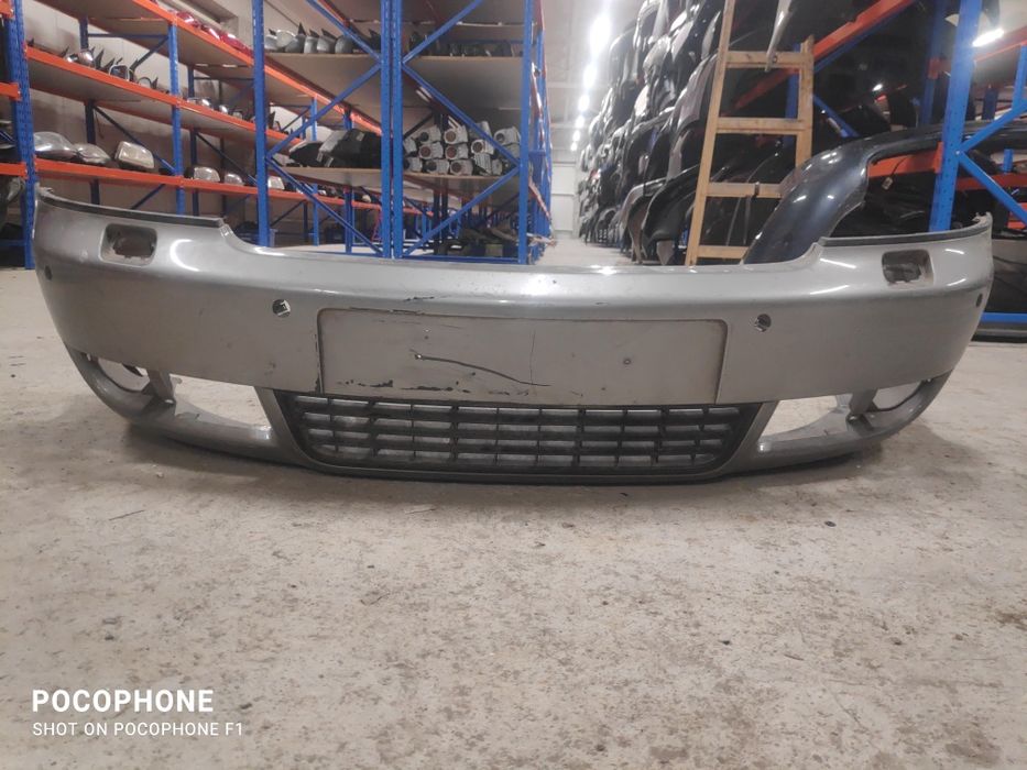 Предна броня Audi A6 / Ауди А6 2001г.