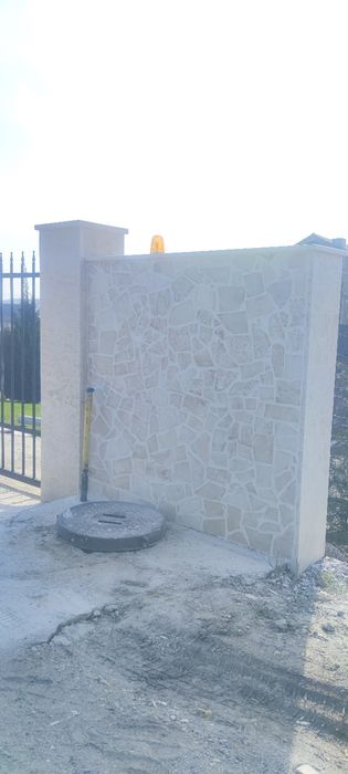 Marmură, granit, travertin