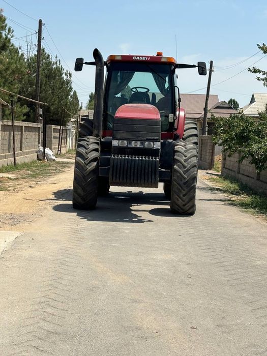 Traktor MX240 sotiladi