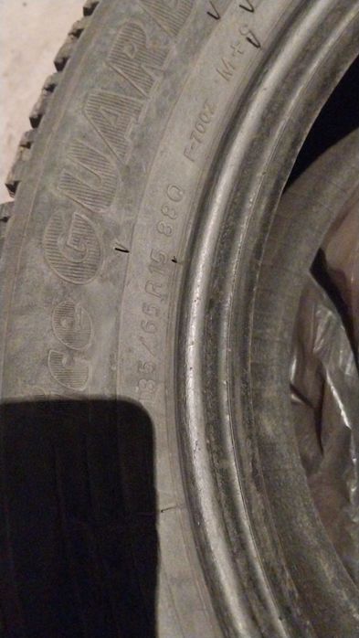 Продам зимныйе шины