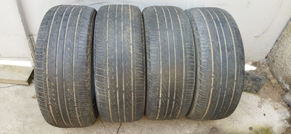 Шины  комплект, четыре шины.