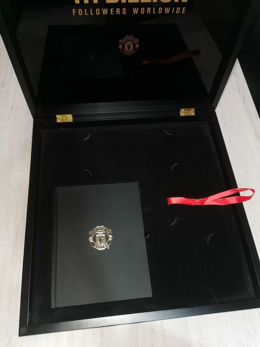 Vind tricou manchester united