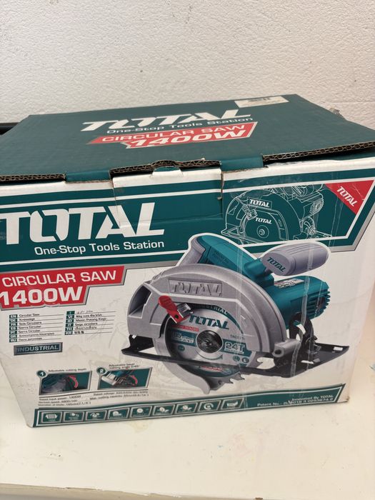 Fierastrau circular de mana