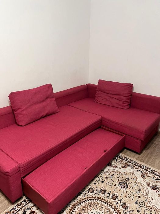 Продается диван в хорошем состоянии