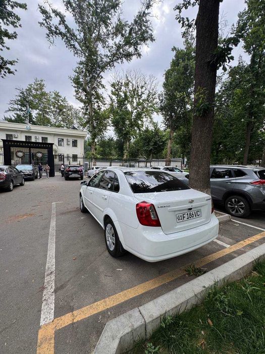 Чевролет Ласеетти
