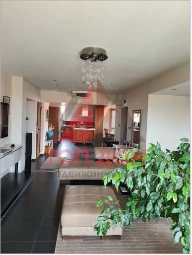 Дава се под наем Мезонет в Варна, Цветен квартал - 150 кв.м за 650 € - Снимка #4