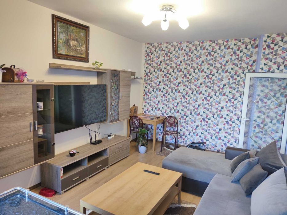 Дава се под наем Тристаен апартамент в София, Свобода - 73 кв.м за 600 € - Снимка #2