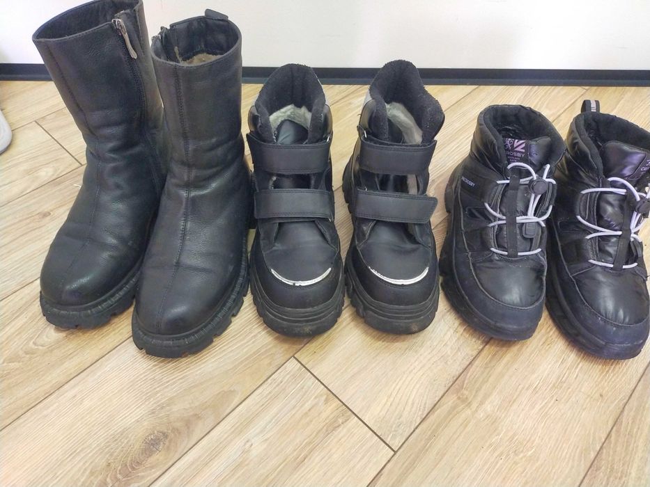 Отдам даром обувь