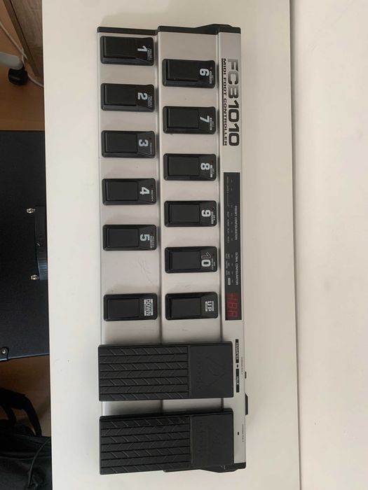 Pedala MIDI Behringer FCB1010
