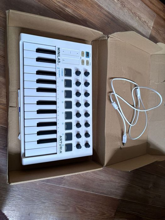 клавиатура Arturia minilab mk 2