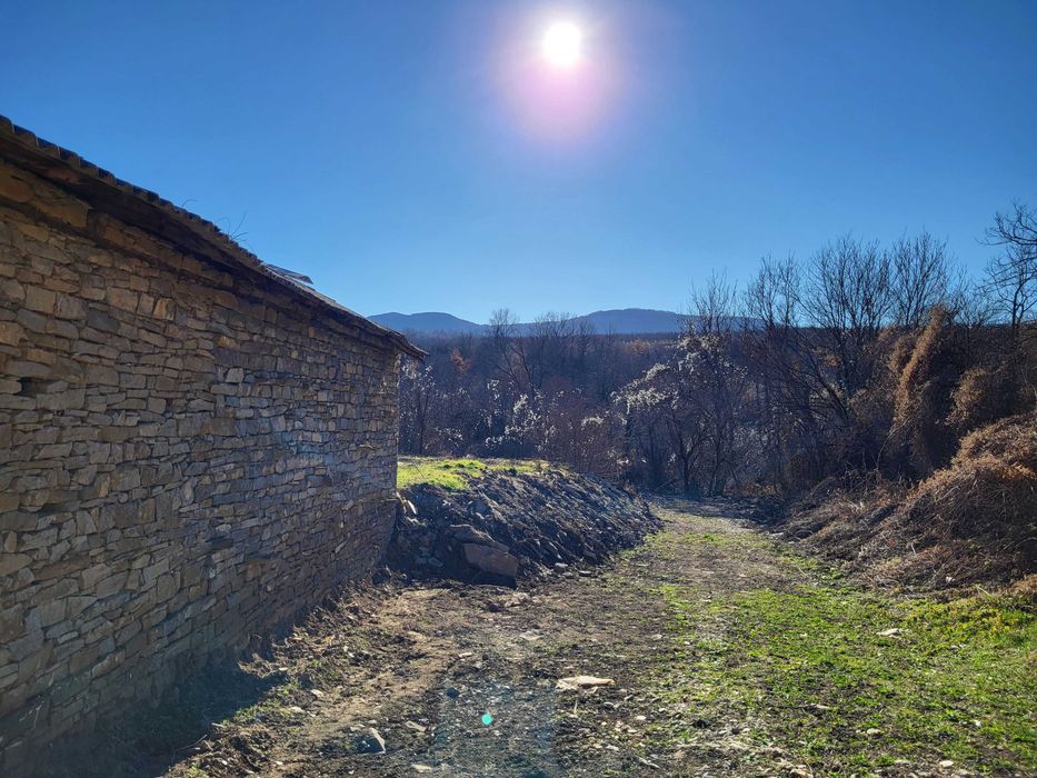 перспективен имот с голям потенциал в село Славейково