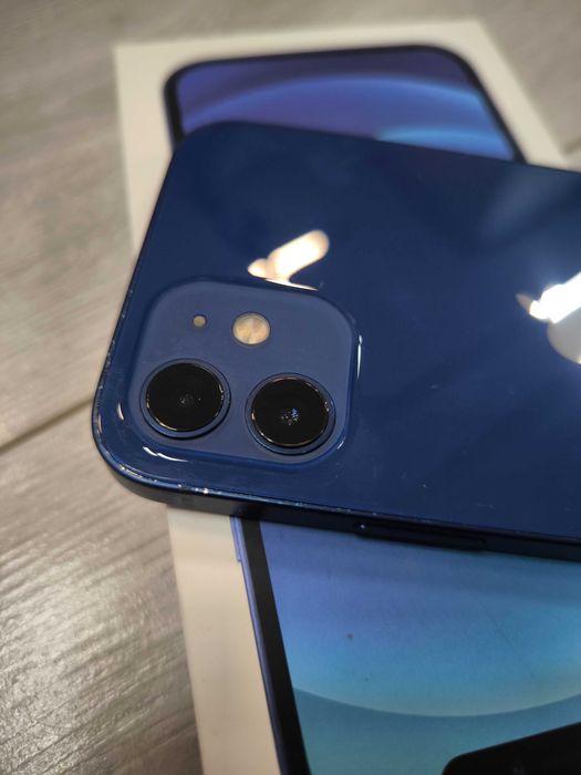 iPhone 12 64 гб синий