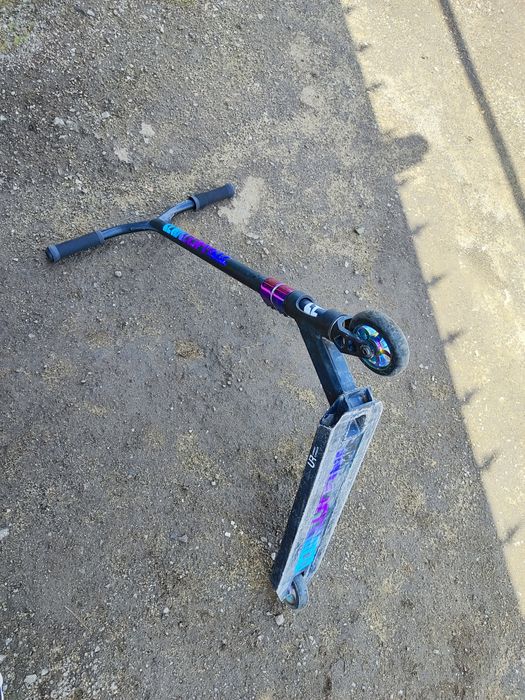 Продам трюковой самокат