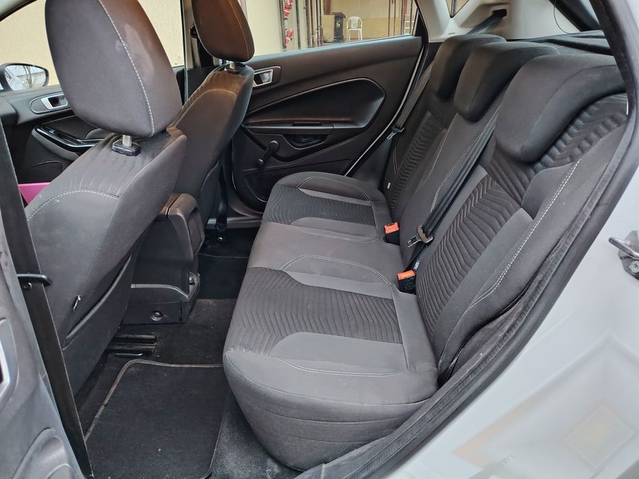 Ford Fiesta 1.6tdci Euro 5 an 2013 A/C LED