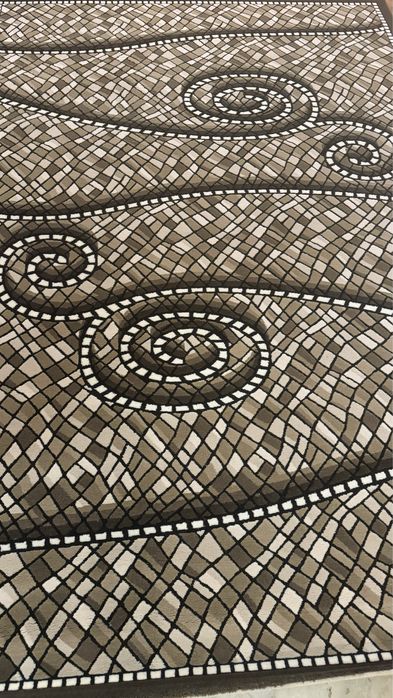 Ковер в хорошем состоянии