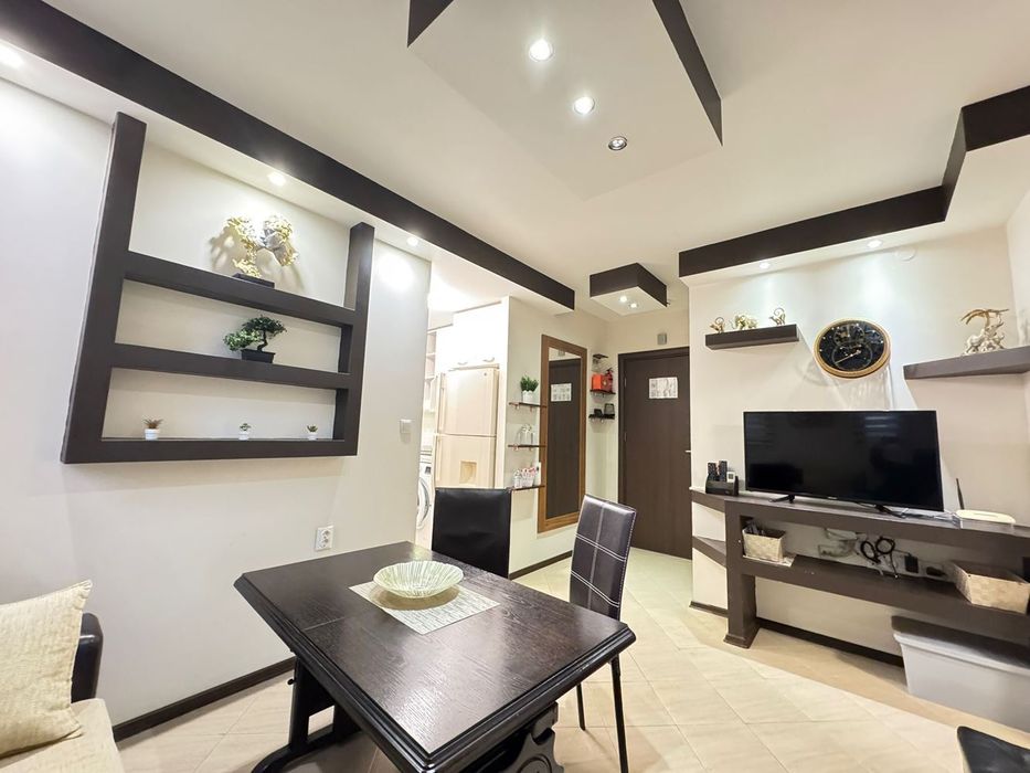 Продава се Тристаен апартамент в к.к. Слънчев бряг - 75 кв.м за 796 €/кв.м - Снимка #2