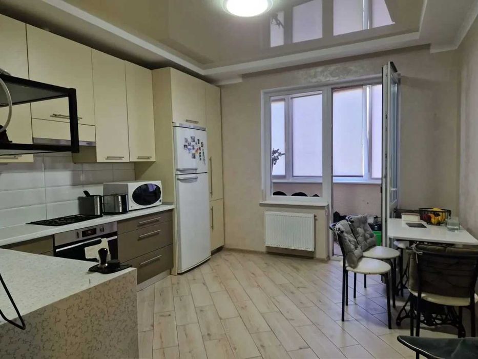 Дава се под наем Двустаен апартамент в София, Зона Б-18 - 65 кв.м за 459 € - Снимка #1