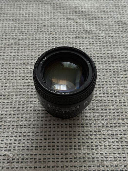 Nikon 85 1.8 D , Nikon 50 1.8 D