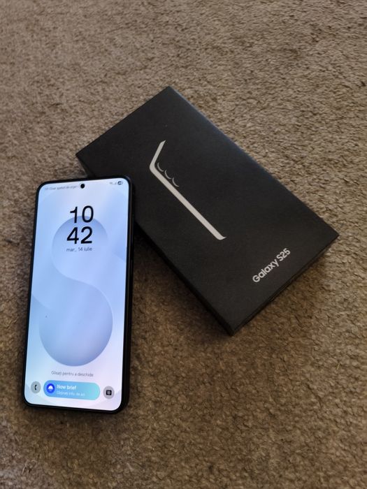 Samsung S25 impecabil baterie nefolosită, desigilat acum cateva zile kg off + garanție 12 luni soft