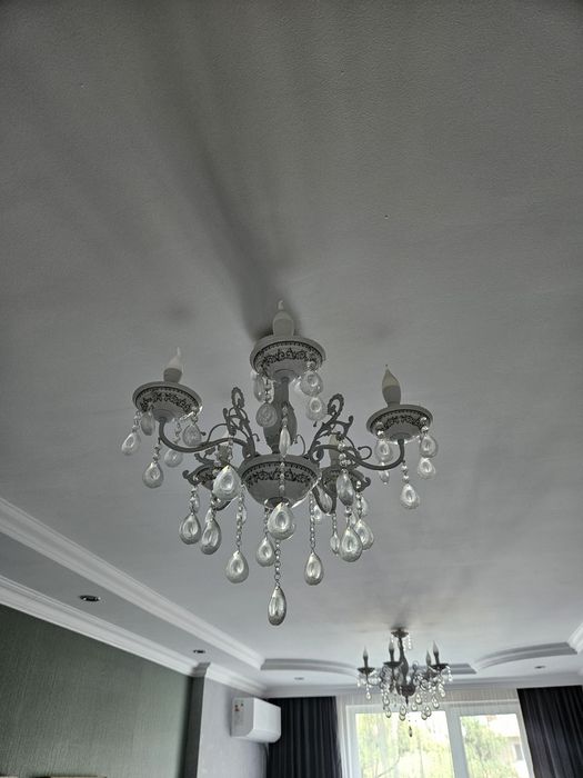 Продам люстры, в хорошем состоянии