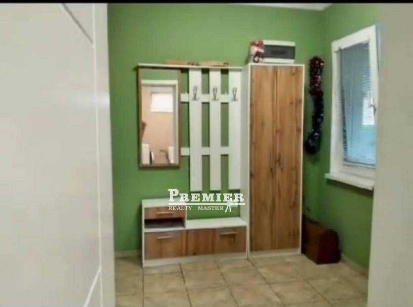 Продава се малка къща в село Тънково.