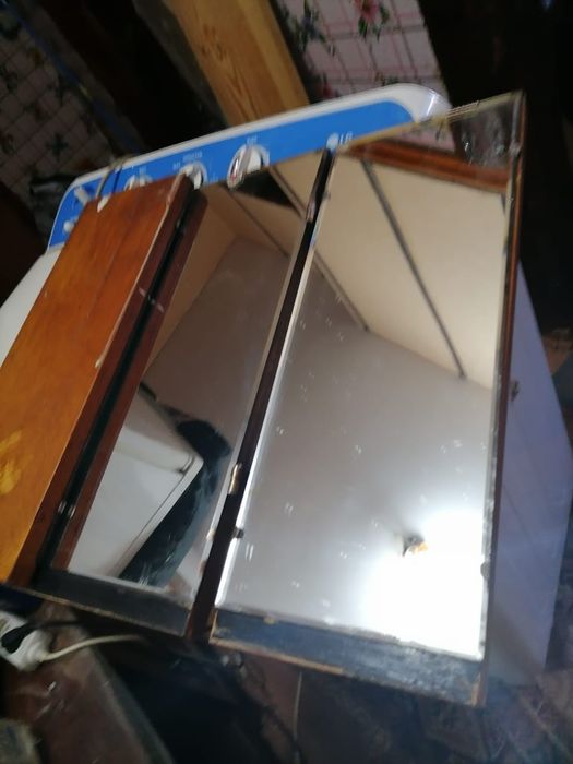 Продам зеркало 3 стороние