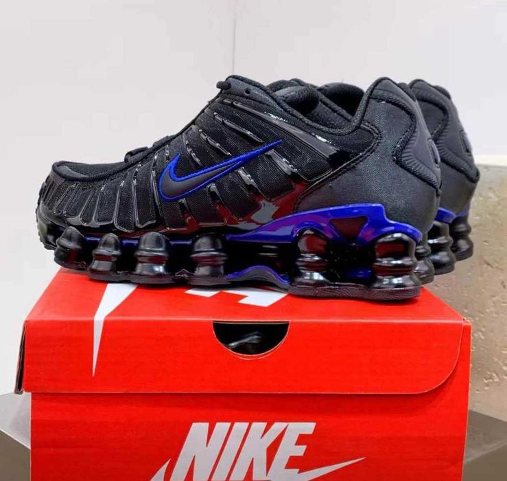 Продавам нови мъжки маратонки с кутия Nike Shox TL Black Royal Blue