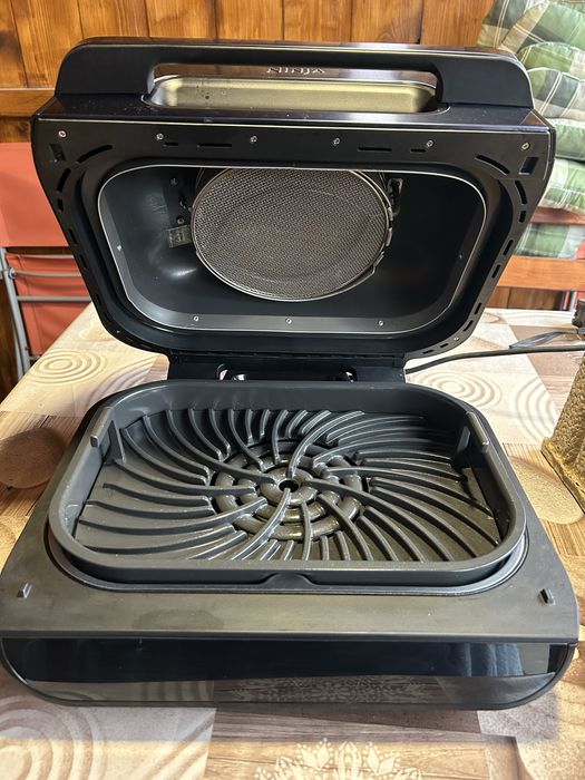 Gratar electric Ninja foodi max healt grill & air fryer