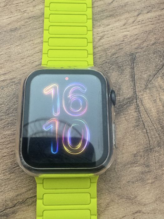Продам срочно Apple watch se или обмен