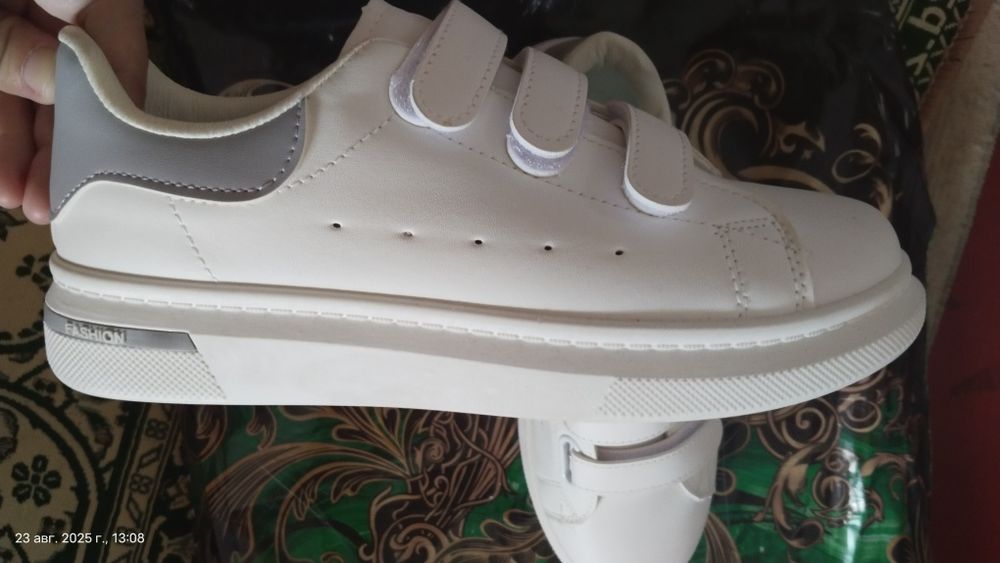 Красовка 38 размері, бірақ 35-36ға арналған