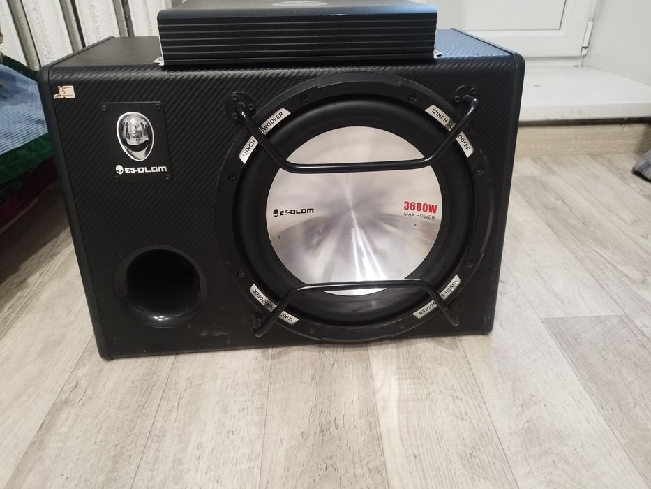 Продам сабвуфер без усилителя