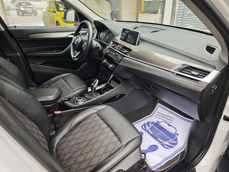 Кола BMW X1 2020