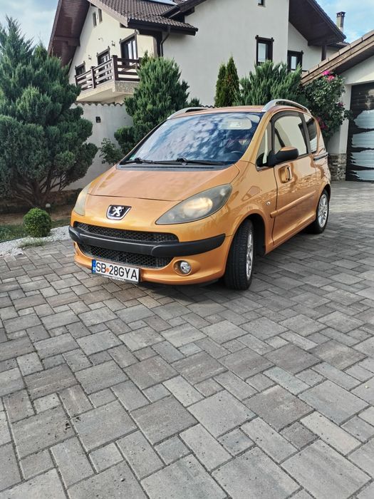 PEUGEOT 1007