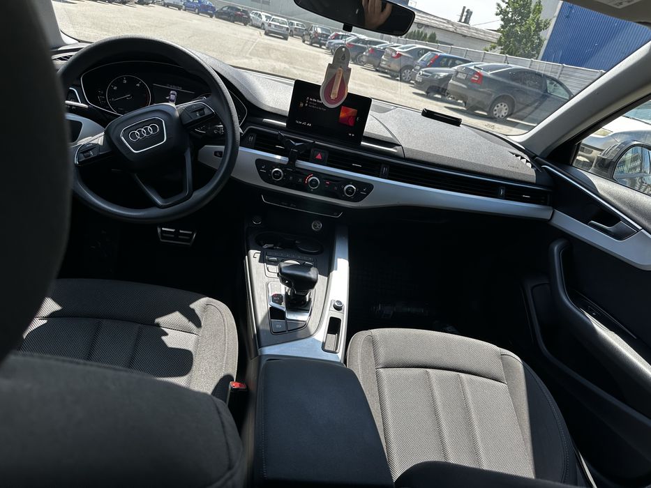 Audi a4 B9 2018 berlină , cutie automată .