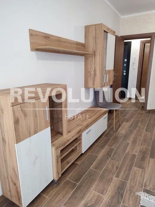 Дава се под наем Двустаен апартамент в Варна, Трошево - 55 кв.м за 425 € - Снимка #1